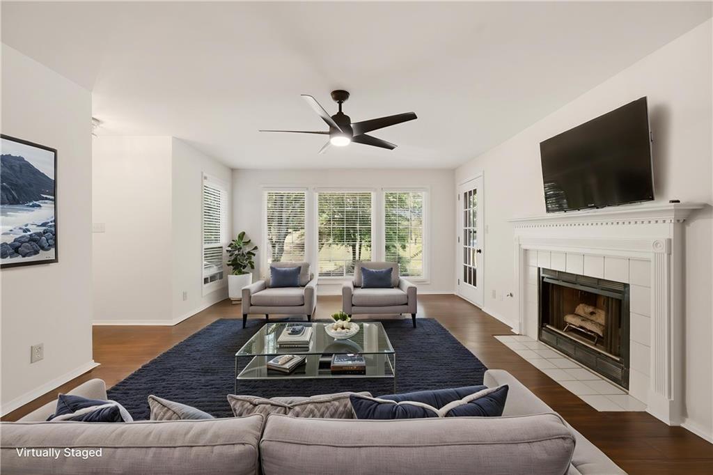 515 Berkeley Woods Drive Property Photo 3