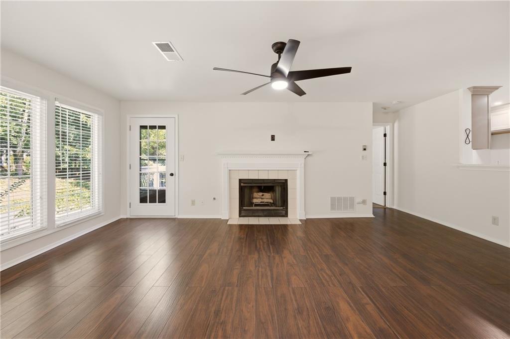 515 Berkeley Woods Drive Property Photo 8