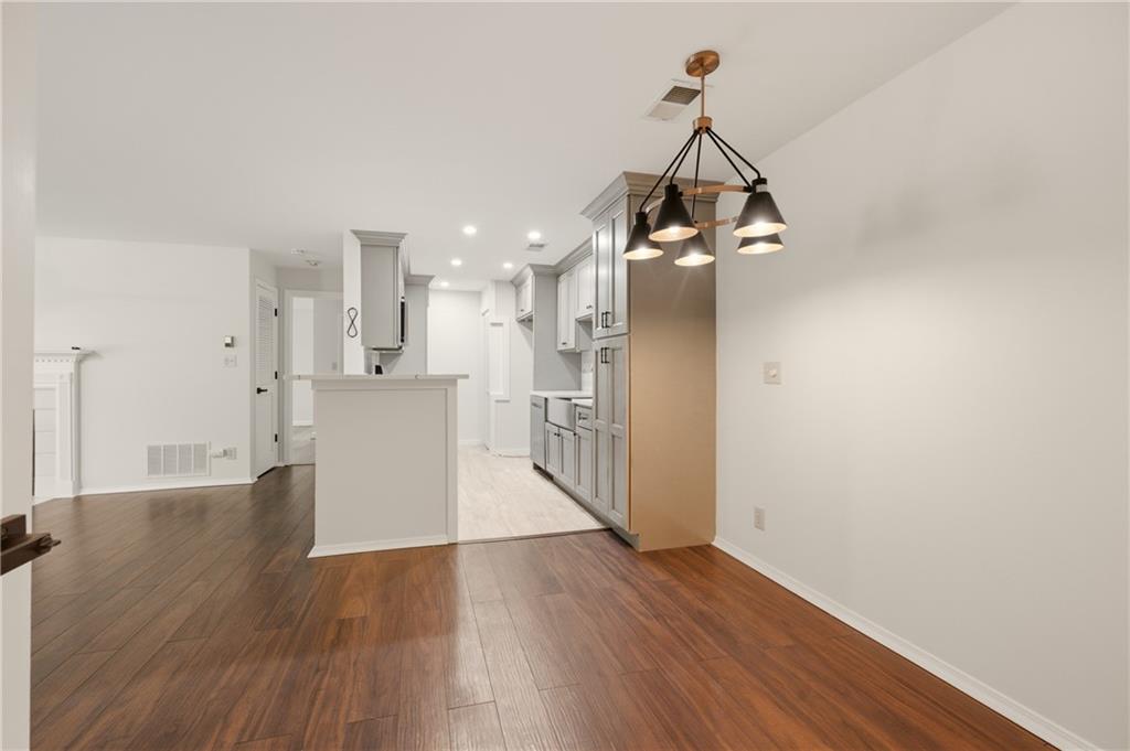 515 Berkeley Woods Drive Property Photo 9