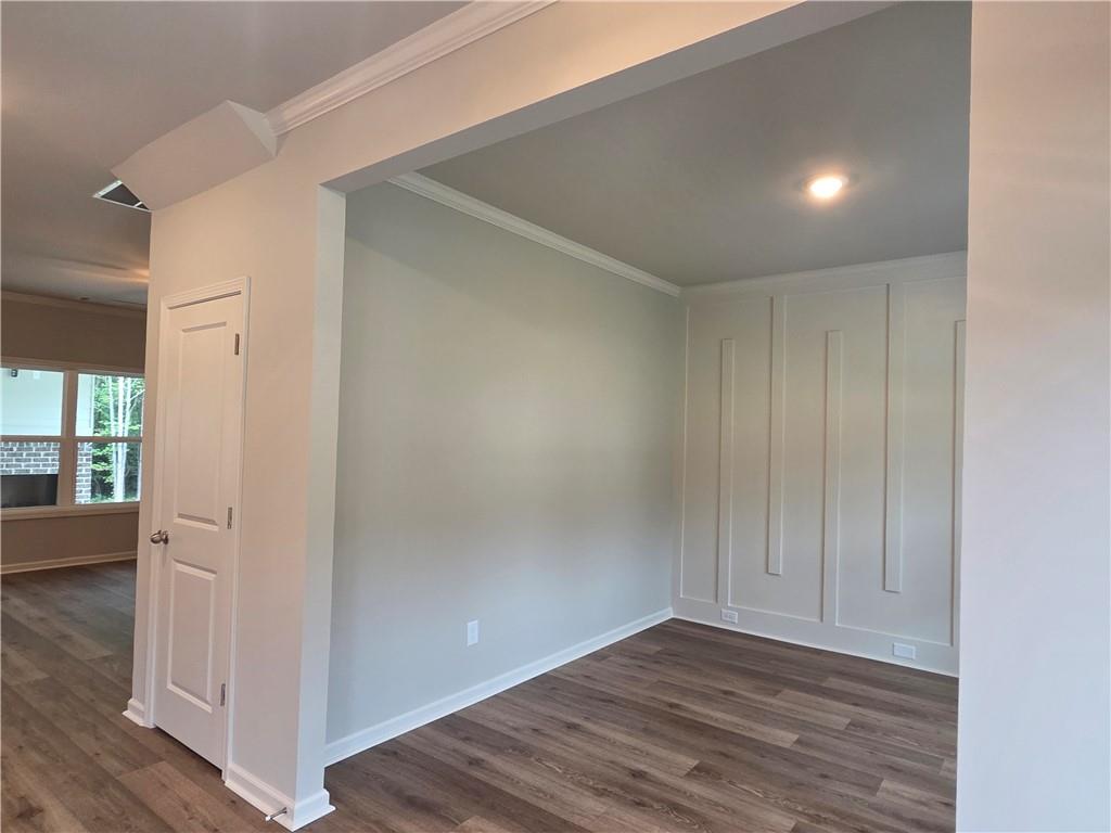 313 Meadows Drive Property Photo 4