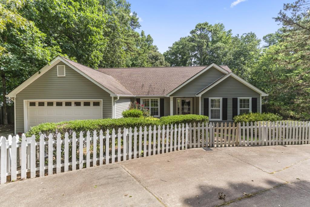 22 Maddox Road Se Property Photo 1