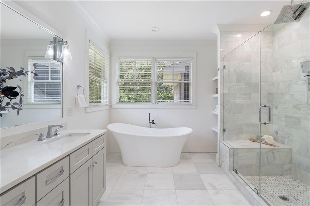 427 Nesbit Street Property Photo 34