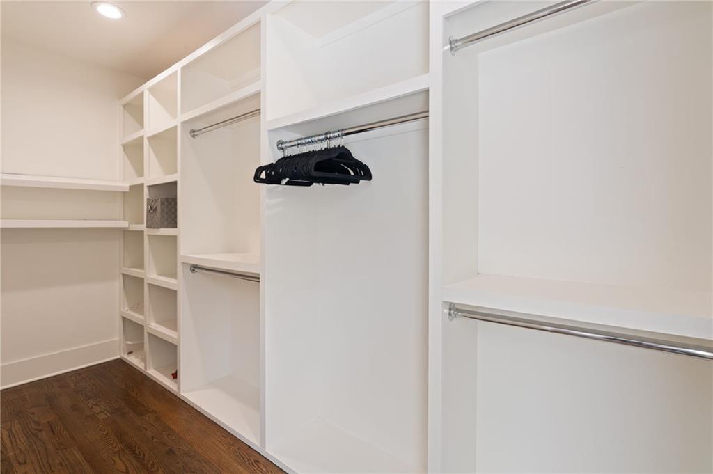 427 Nesbit Street Property Photo 39