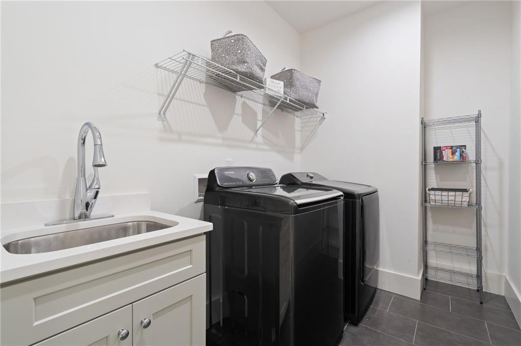 427 Nesbit Street Property Photo 40