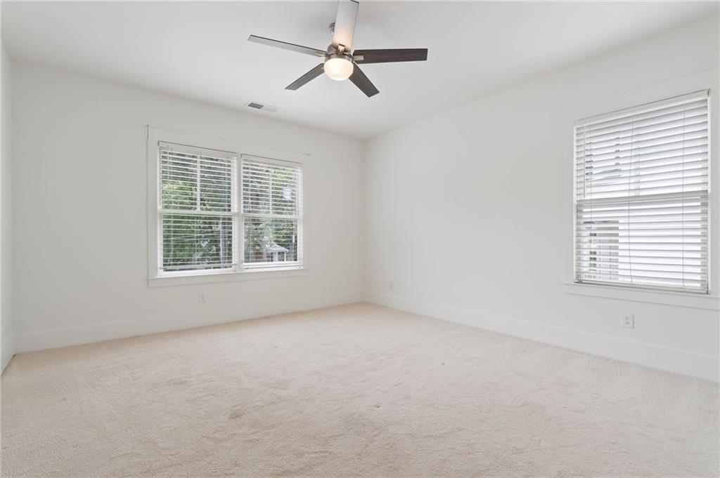 427 Nesbit Street Property Photo 41