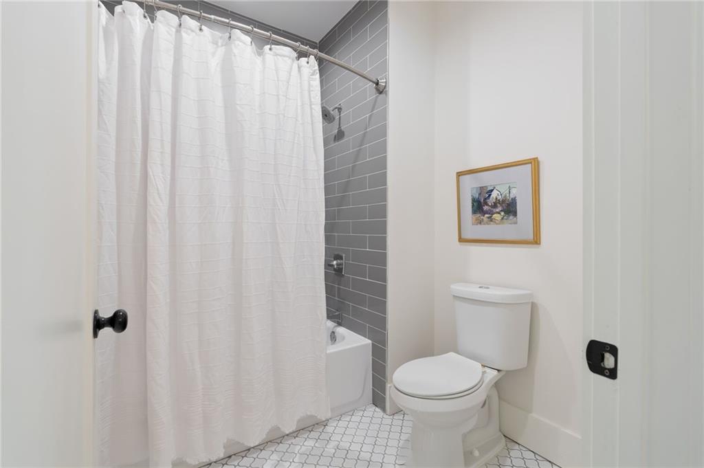 427 Nesbit Street Property Photo 43