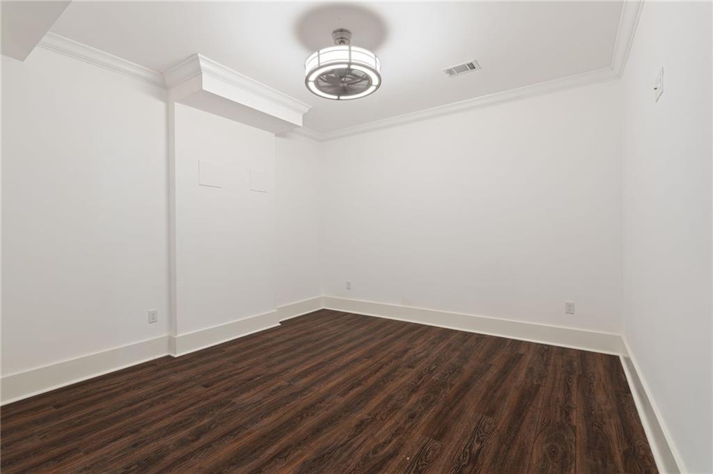427 Nesbit Street Property Photo 53