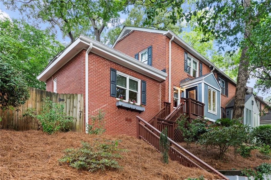 842 Argonne Avenue NE Property Photo 1