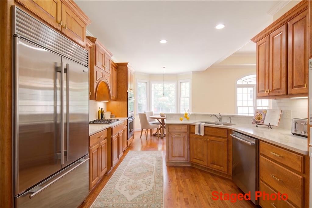 8145 Bennett Lane Property Photo 3