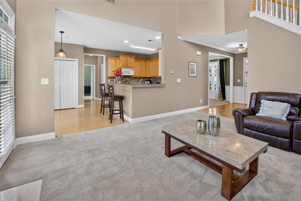 412 Cherry Tree Lane Property Photo 8