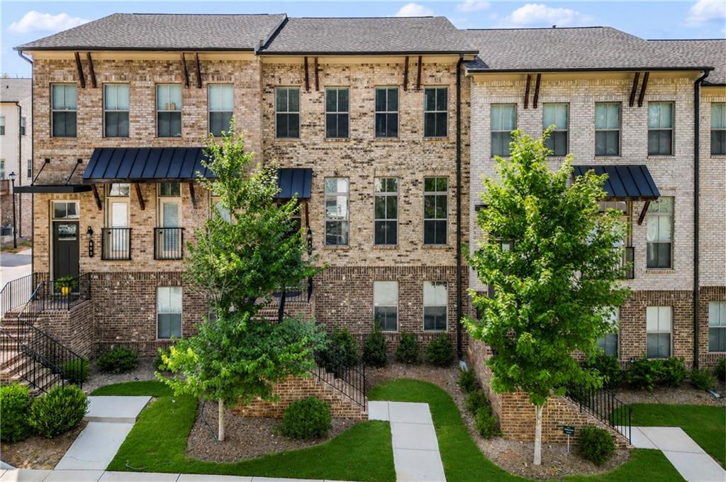600 Alexander Hills