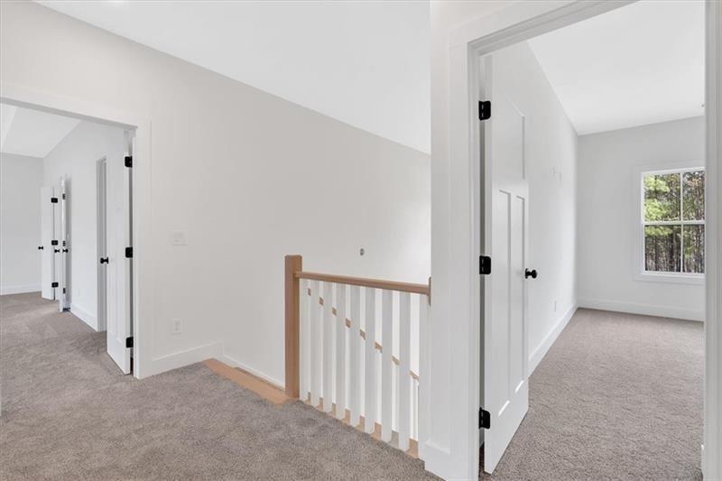 648 Longwood Place Property Photo 37