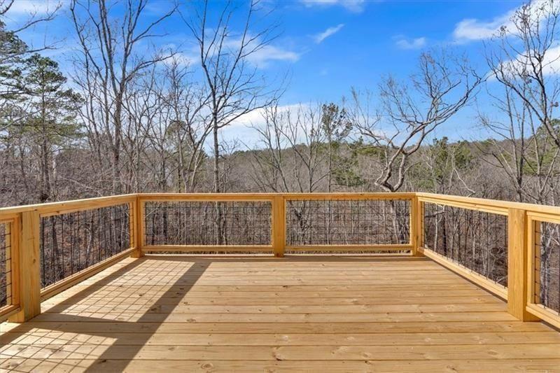 648 Longwood Place Property Photo 40