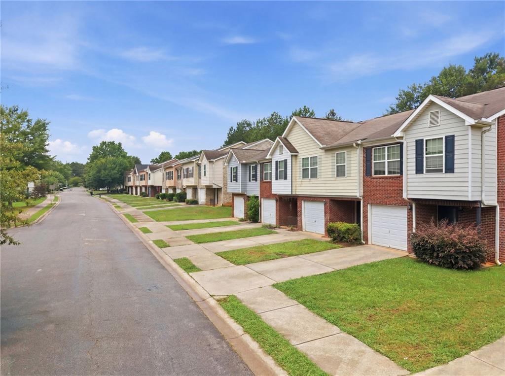605 Magnolia Gardens Walk Property Photo 10