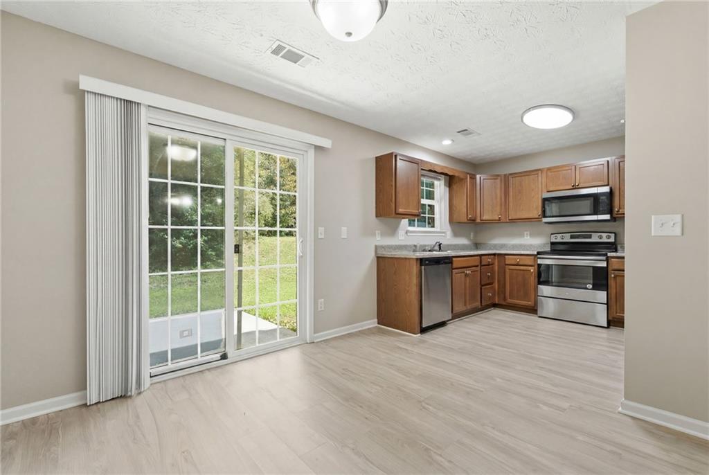 605 Magnolia Gardens Walk Property Photo 25