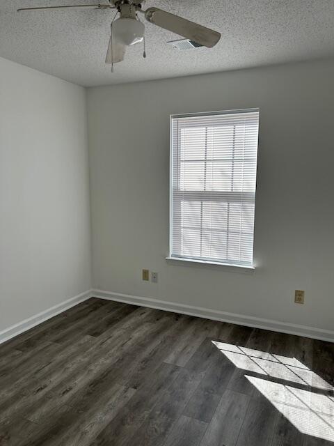 7803643 Property Photo 6