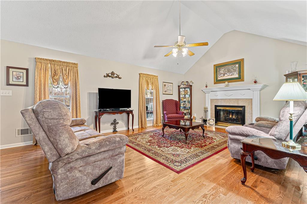 190 Timber Ridge Drive Property Photo 4