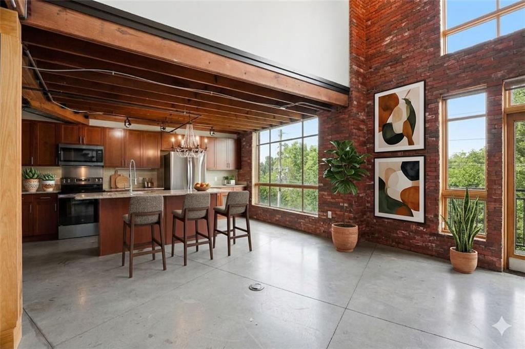 7803673 Property Photo 2