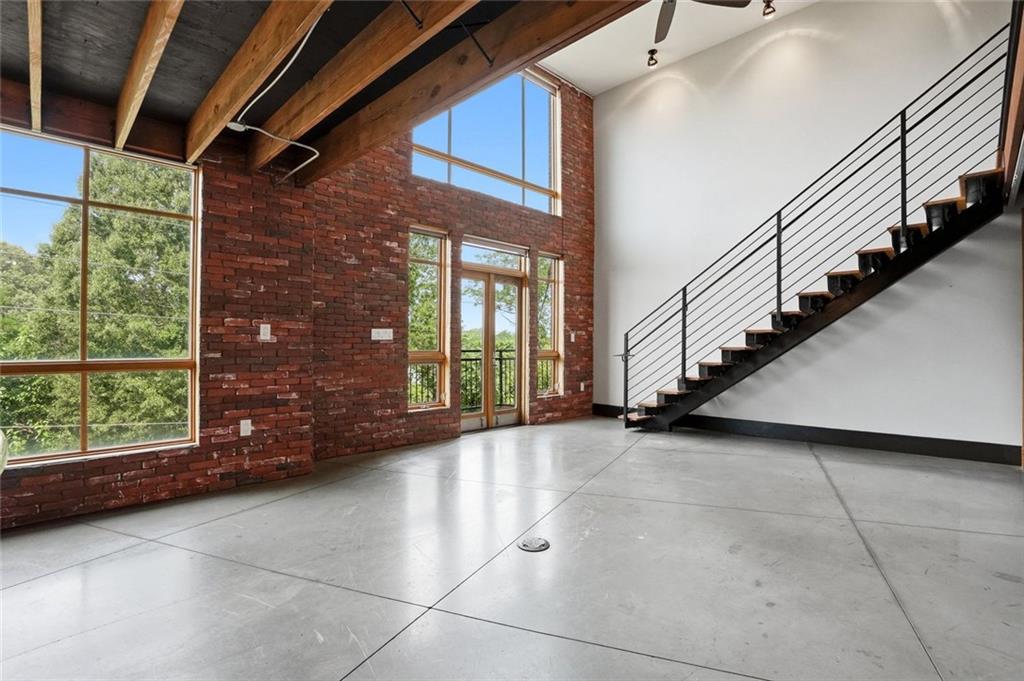 7803673 Property Photo 16