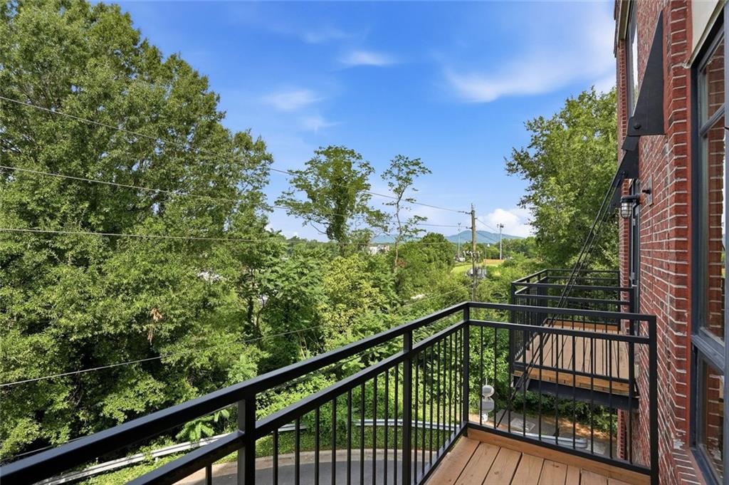 7803673 Property Photo 25