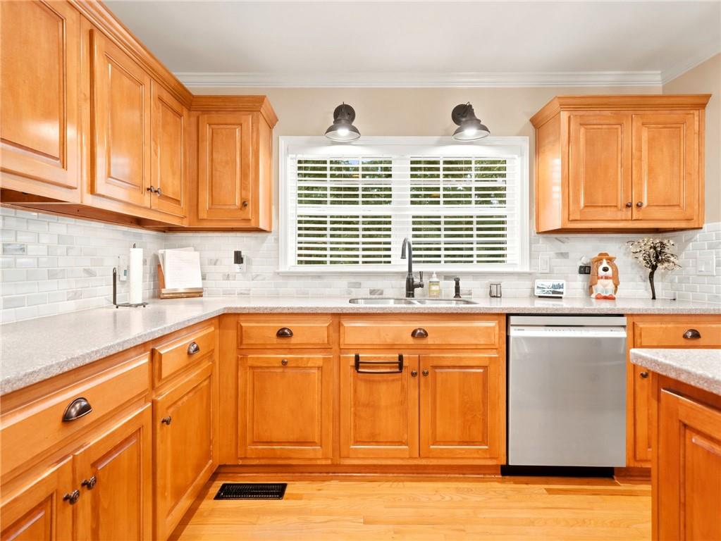 460 Kerry Drive Property Photo 10