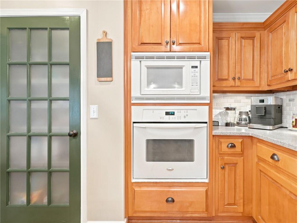 460 Kerry Drive Property Photo 11