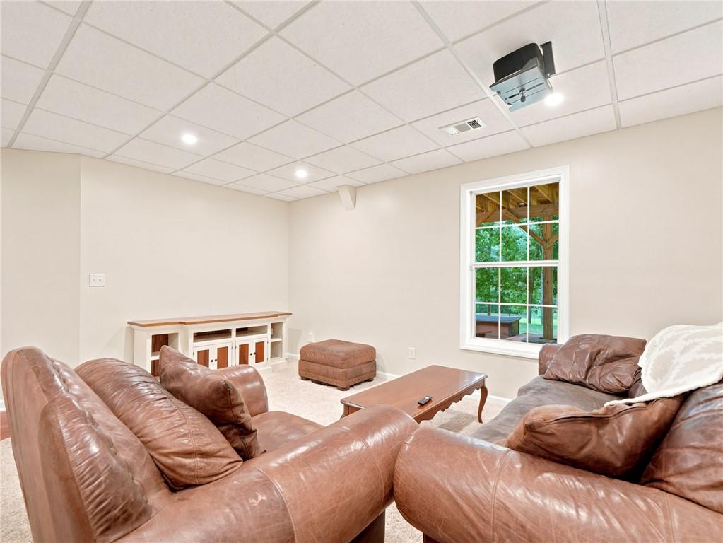 460 Kerry Drive Property Photo 30