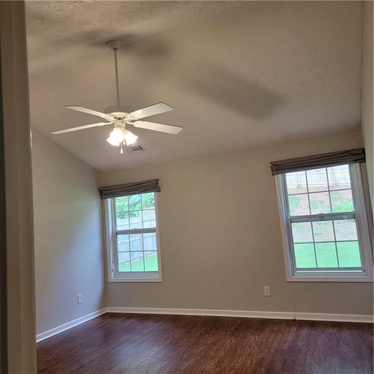 5219 Leecroft Drive Property Photo 10
