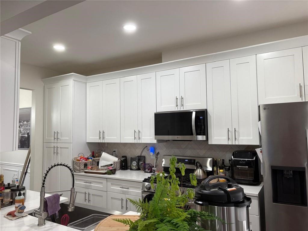 2854 Commonwealth Circle Property Photo 13