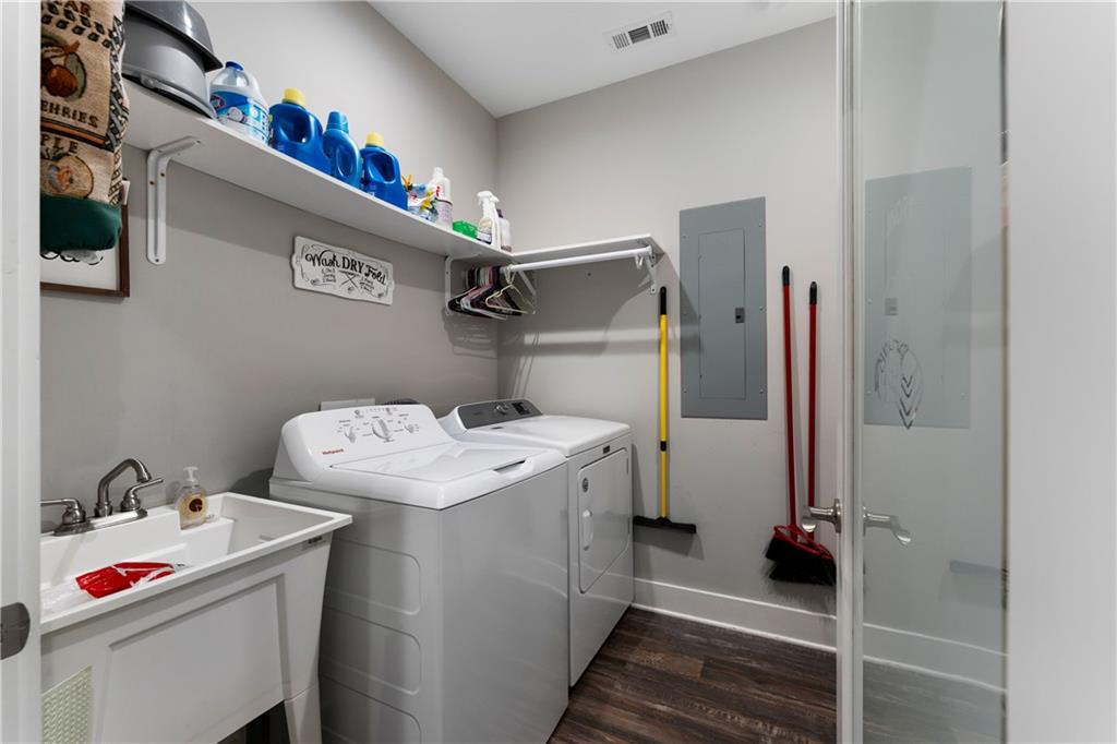 220 Long Road Property Photo 31