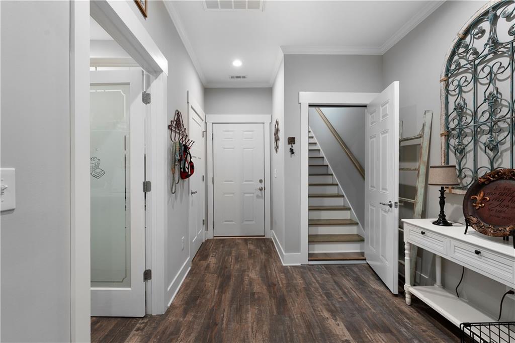 220 Long Road Property Photo 32