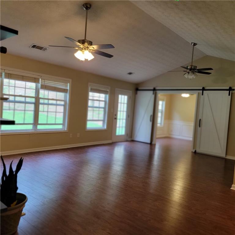 5219 Leecroft Drive Property Photo 3