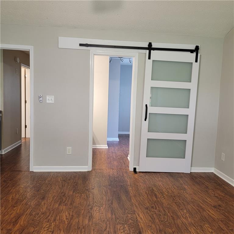 5219 Leecroft Drive Property Photo 11