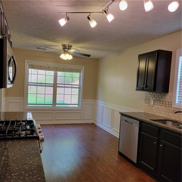 5219 Leecroft Drive Property Photo 18