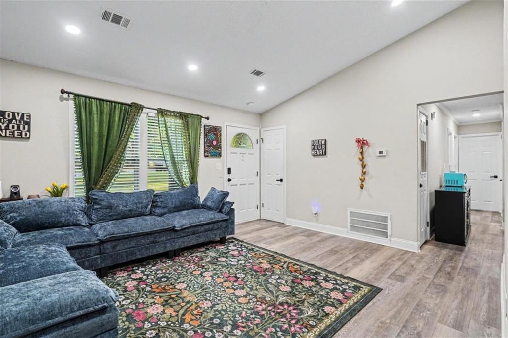 166 Kipling Way Property Photo 7