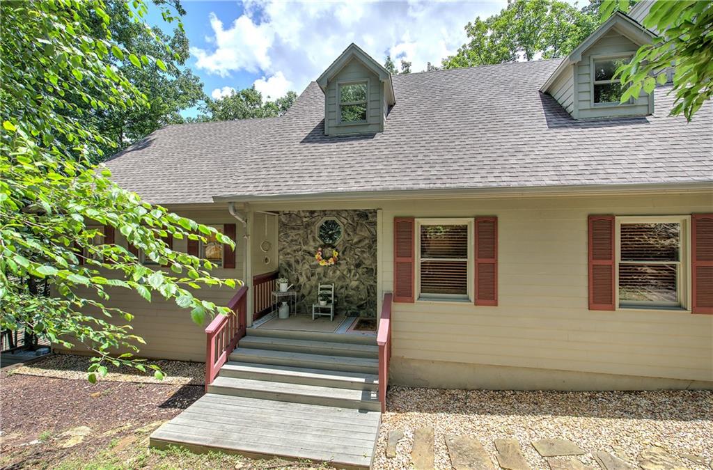 376 Alpine Drive Property Photo 1