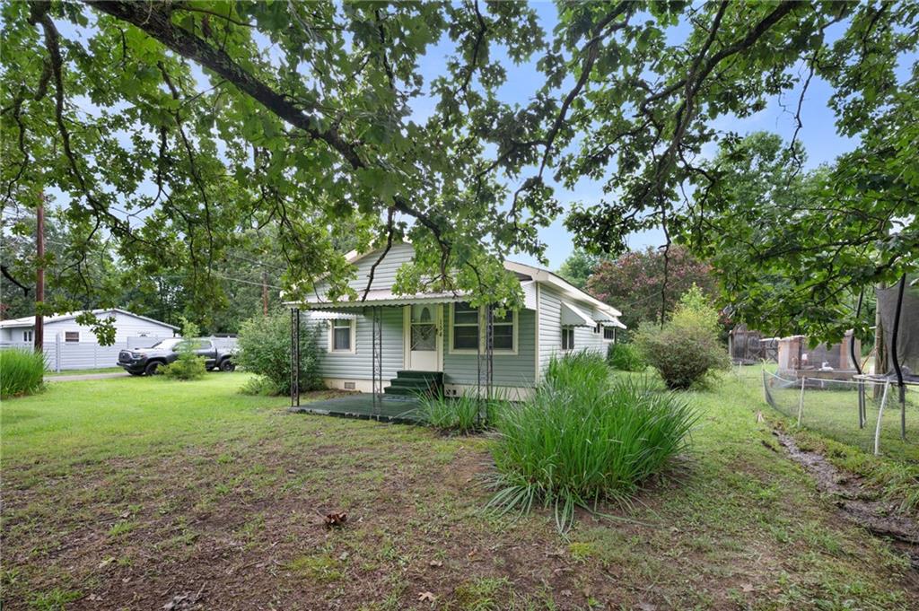 154 County Line Road Property Photo 6