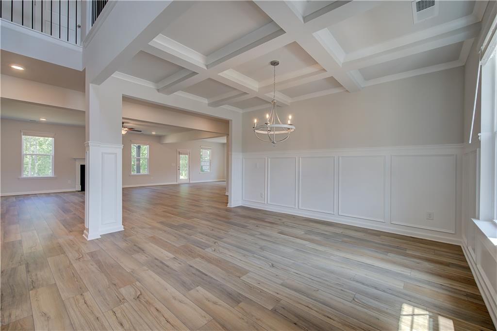 605 Button Grove Property Photo 7