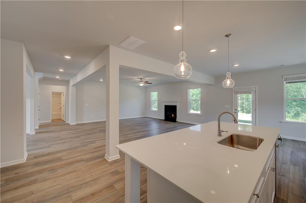 605 Button Grove Property Photo 16