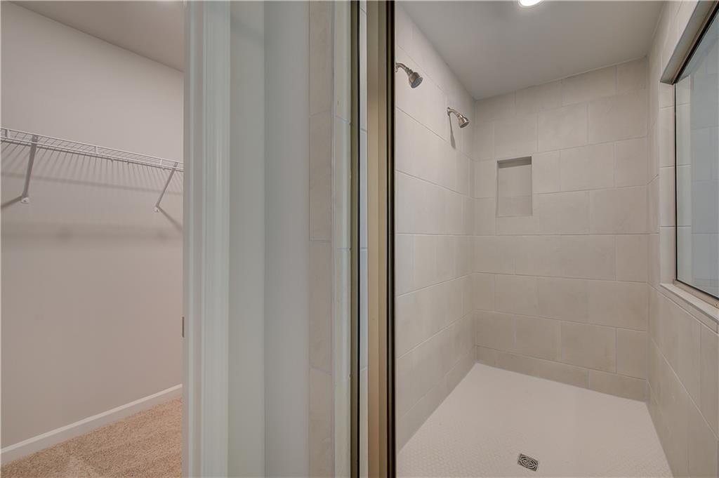 605 Button Grove Property Photo 30