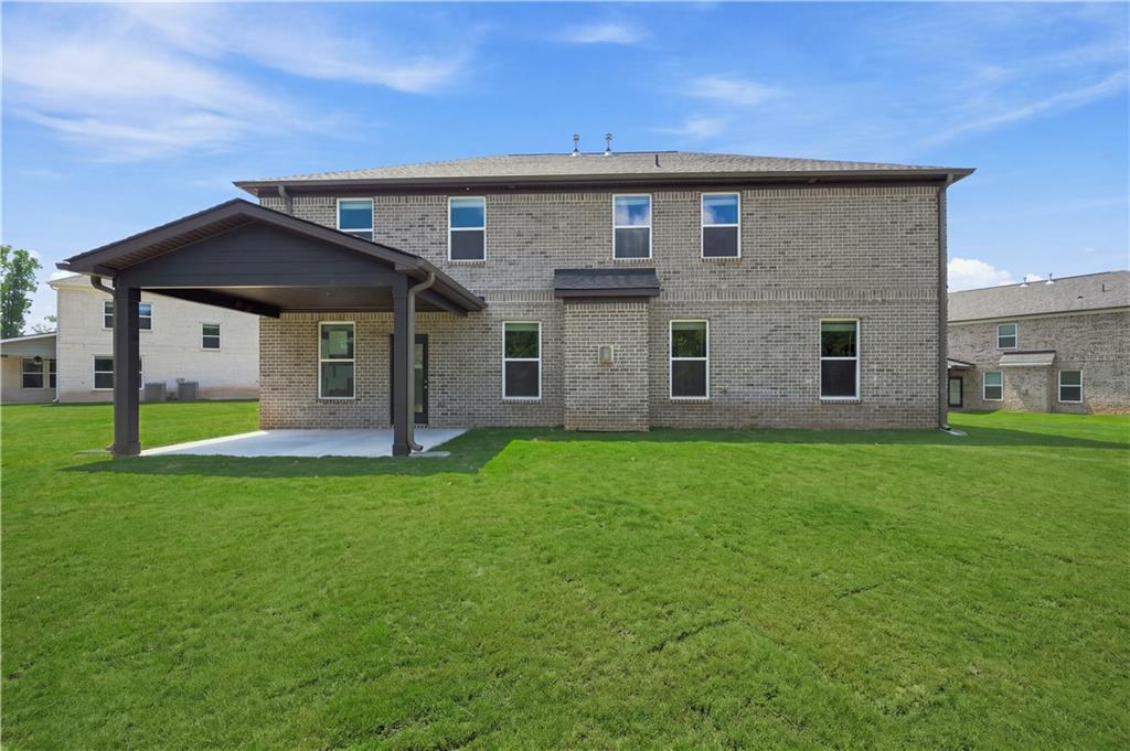 605 Button Grove Property Photo 32