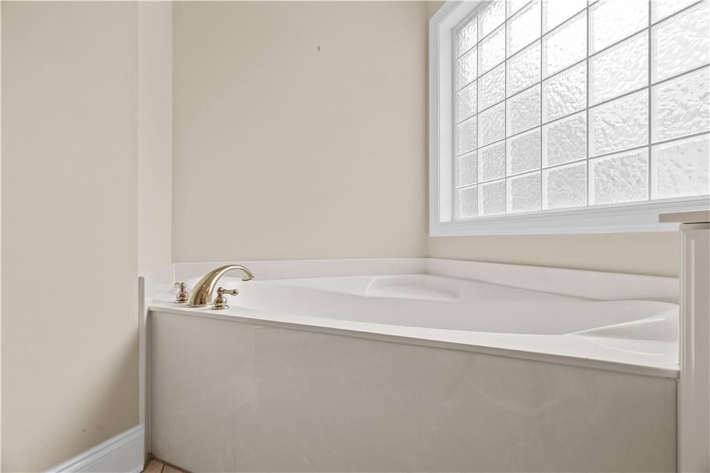112 Bristol Place Se Property Photo 28