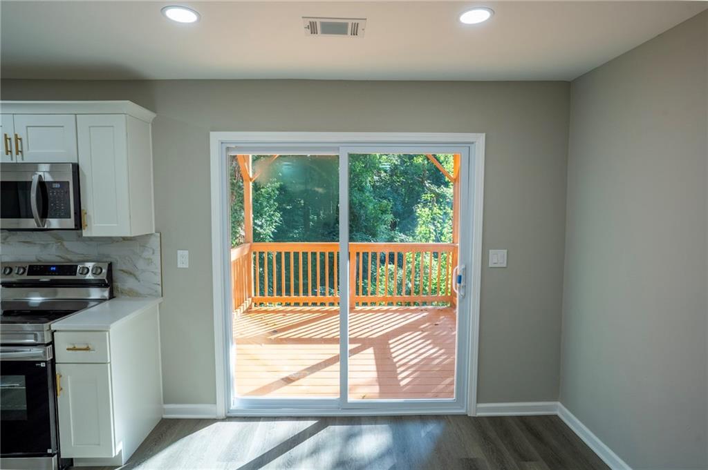 4318 Buckingham Place Property Photo 28