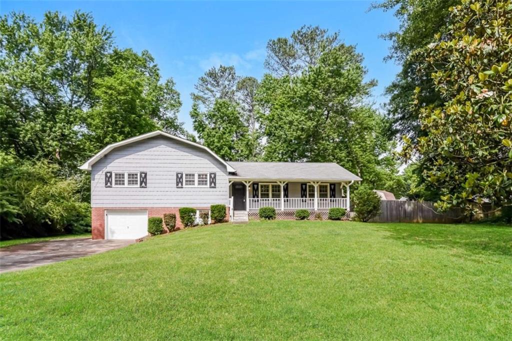 6581 Windsor Drive Property Photo 1