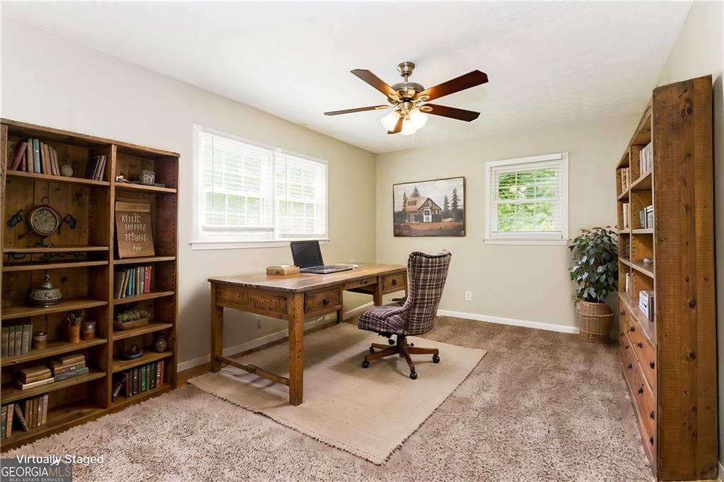 6581 Windsor Drive Property Photo 5