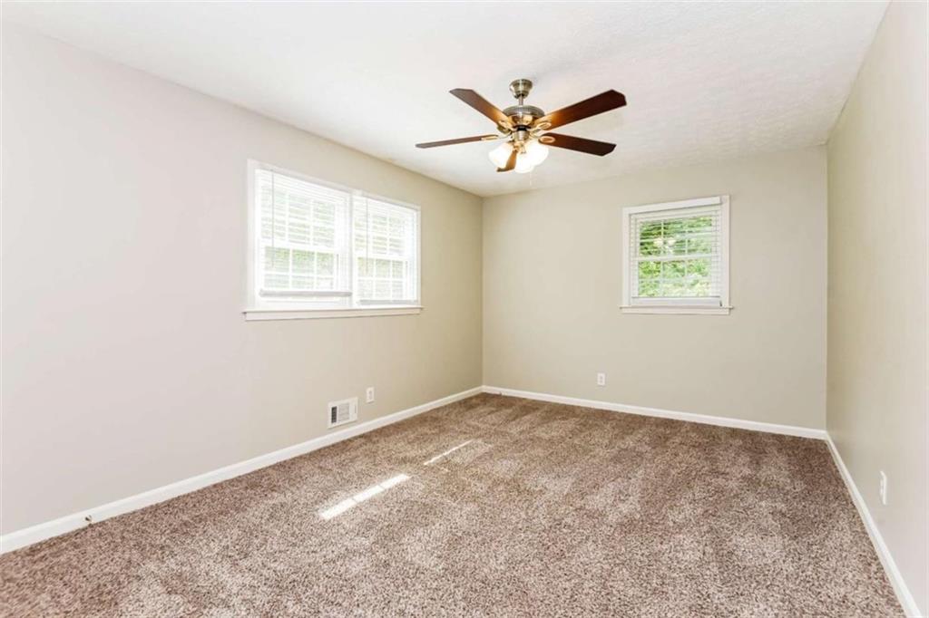 6581 Windsor Drive Property Photo 14