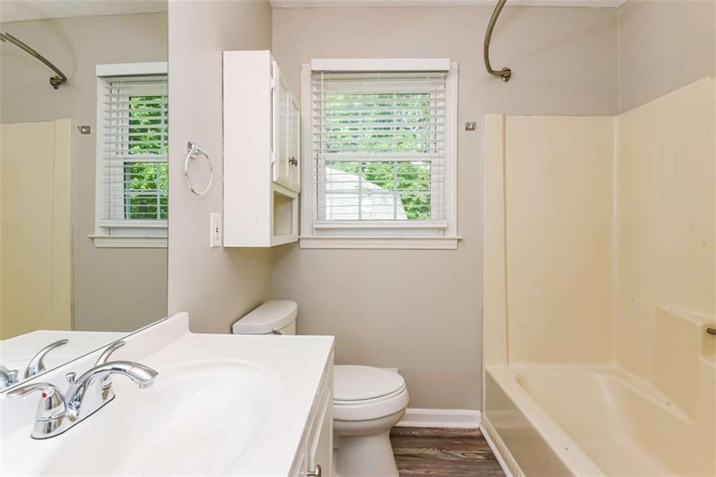 6581 Windsor Drive Property Photo 18