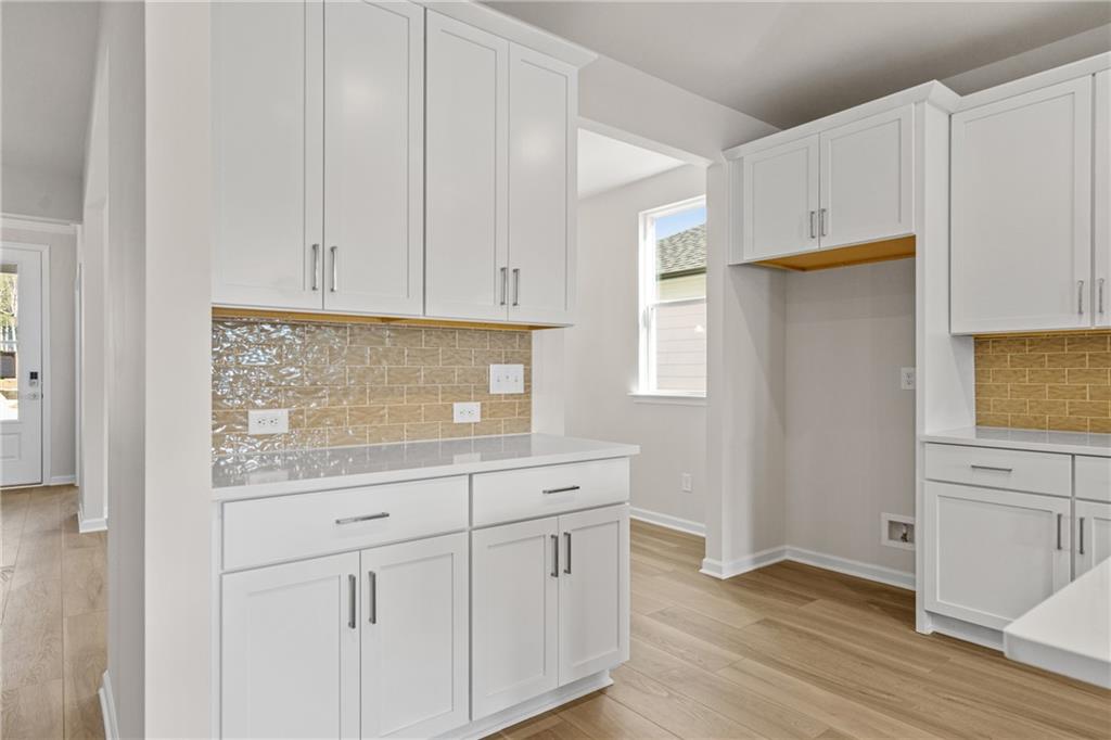 1580 Savory Way Property Photo 8