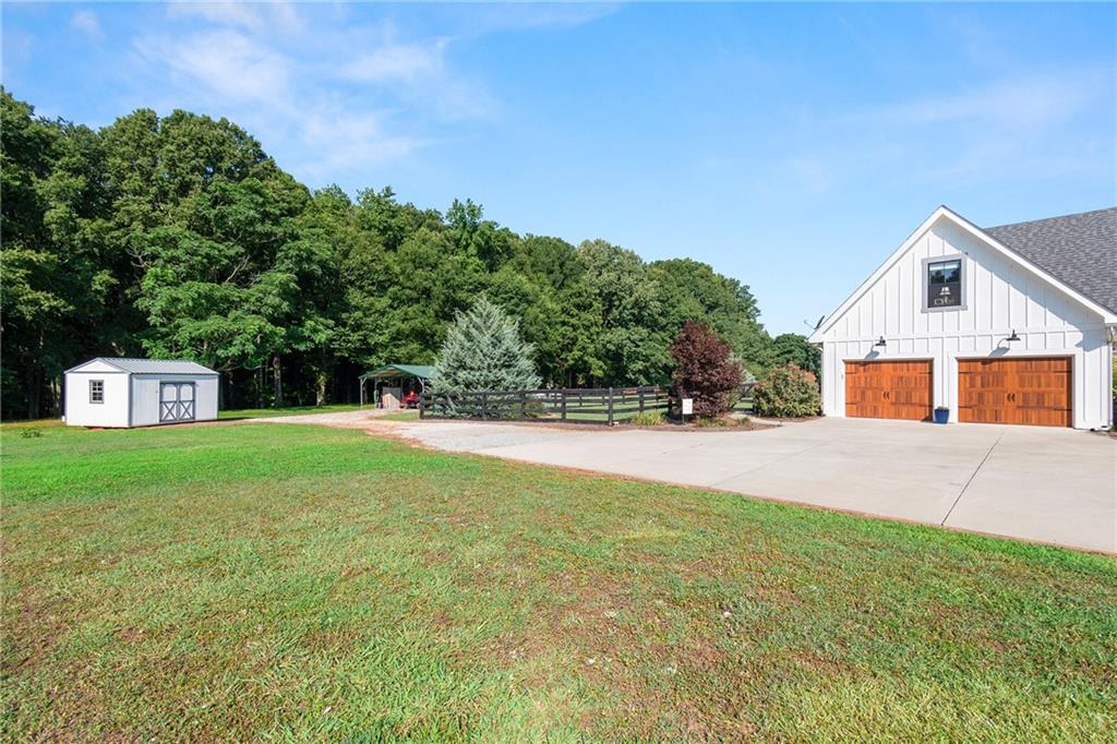1490 Durden Road Property Photo 40