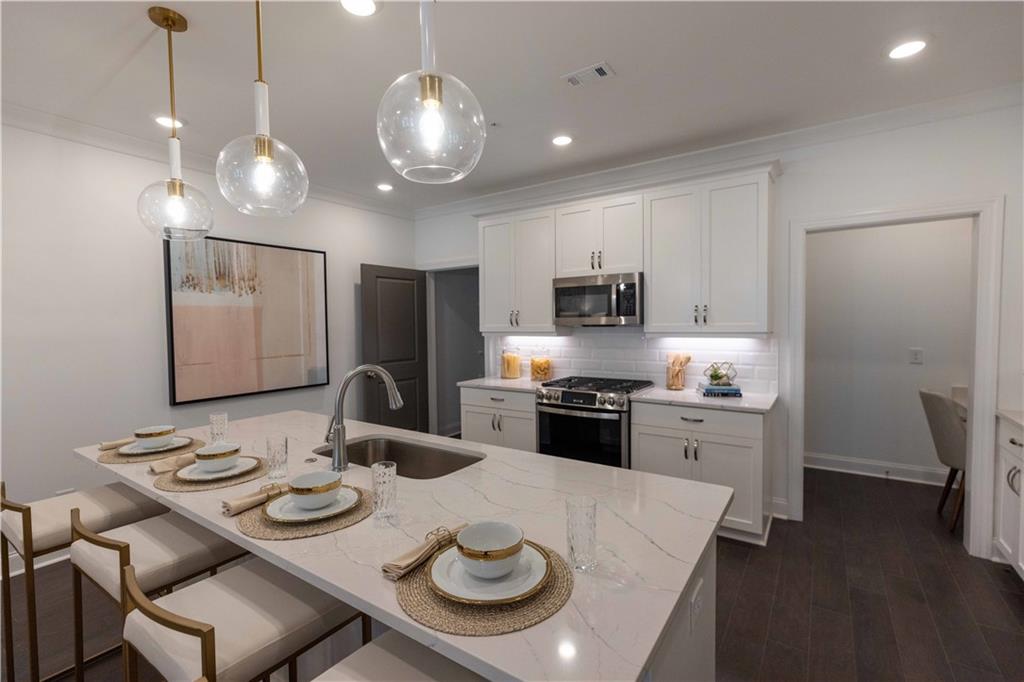 5038 Shirley Oaks Drive Unit 281 Property Photo 1
